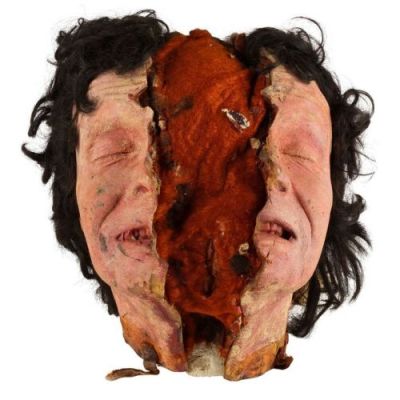 The Thing (1982) | Lot 402 : Tony Cecere-Autographed Early Palmer-Thing Face-Splitting Mask with Pair of Promotional Stills | Propstore