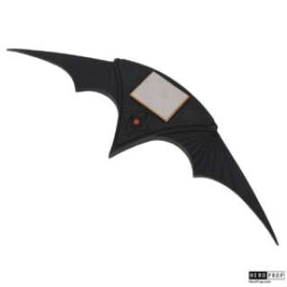 Batman Returns - Batman Returns (1992) – Batman’s (Michael Keaton) Static Remote Controlled Batarang