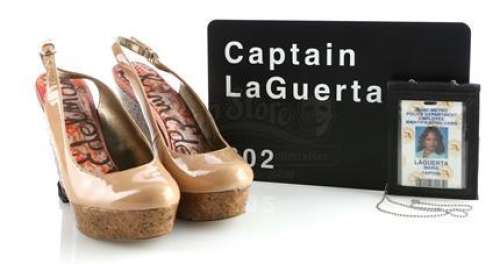 DEXTER (2006-2013) - Lot 393 - Maria Laguerta‘s (Luna Lauren Vélez) Miami-Metro Id, Door Plaque and Death Heels