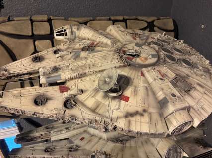 Signature Edition Master Replica Millennium Falcon