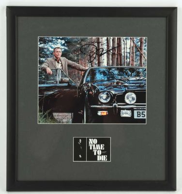 James Bond 007 No Time to Die (2021) Barbara Broccoli gifted Daniel Craig Autographed display | Ewbank’s