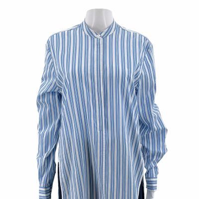 Lot 45: Poker Face Season 2 Kate Forster (Alia Shawkat) Production Worn Button-Up Shirt & Shorts Ch 4 Sc 13 Ep 209 | VIP Fan Auctions