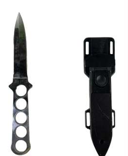Lot 94 - Die Another Day (2002) - Jinx‘s (Halle Berry) Hero Throwing knife and Holder