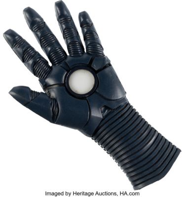 Avengers: Age of Ultron (Marvel, 2015), Don Cheadle "War Machine" SFX "Light Up" Repulsor Glove.
