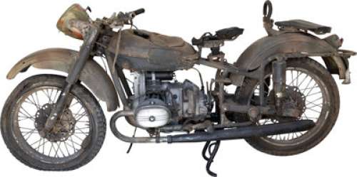 Saving Private Ryan (Paramount, 1998), Tom Hanks "Captain Miller" Screen Used Death Scene Motorcycle.