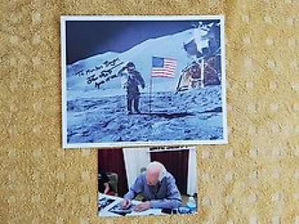 Apollo 15: Dave Scott Handsigned Original Vintage Nasa Litho in-Person Autograph with Photo Proof | Apollo 15: Dave Scott handsigned original vintage NASA Litho in-person autograph with photo proof | Catawiki