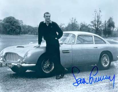 James Bond 007: Goldfinger - Sean Connery with Aston Martin DB5, signed with COA | Catawiki