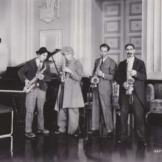 Unknown - Les Marx Brothers dans Horse Feathers (1932) | Catawiki