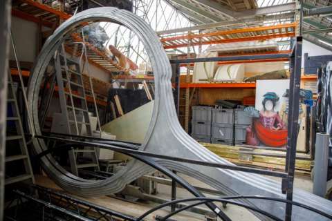 "Cyrano de Musical" - - Movie prop - Uniek Decorstuk – Monumentale spiegel (4m hoog) – Gebruikt in de NL versie - Alleen af te halen | Catawiki