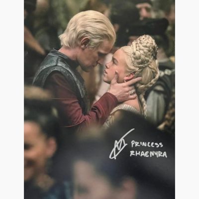 House Of The Dragon - Signed by Milly Alcock (Princess Rhaenyra Targaryen) | Catawiki
