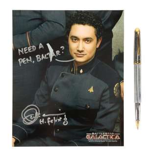 BATTLESTAR GALACTICA (T.V. SERIES, 2004-2009) - Lot 905 - Felix Gaeta‘s (Alessandro Juliani) SFX Stabbing Pen and Autographed Photo