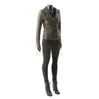 The Twilight Saga | Bella Cullen’s Battle Costume | Propstore