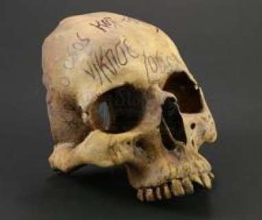 Penny Dreadful - Lot 64 - S2E04 - Evil Spirits in Heavenly Places: Skull Relic