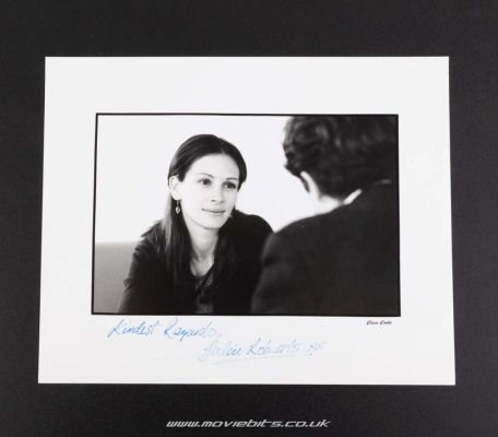 Cambria Math | Julia Roberts Autograph - Notting Hill | Movie Bits