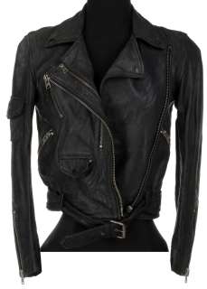 Dirk Gently’s Holistic Detective Agency | Hannah Marks ’Amanda Brotzman’ customized black leather jacket from Dirk Gently’s... | Profiles in History