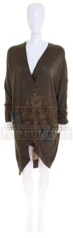 Ghostbusters (2016) – Abby Yates’ (Melissa McCarthy) Sweater - 24-25 | Icons of Pop Culture