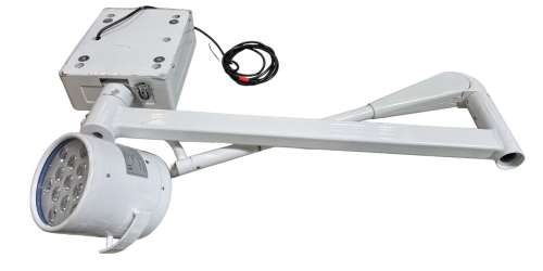 Lot 615 - Cold light operating lamp deep - model YD200WLED w/ mount (from The Good Doctor show)