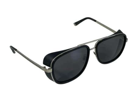 Lot 93 - Fear the Walking Dead (2015–2023) - Victor Strand (Colman Domingo) Sunglasses