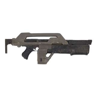 Colonial Marine Stunt Pulse Rifle from Aliens | Studio Auctions