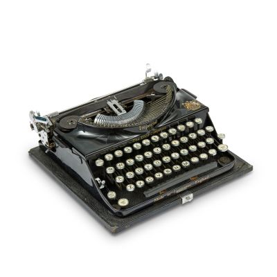 Lot 199 - A small cased travel Imperial ’The Good Companion’ typewriter Mid-20th century | Bonhams