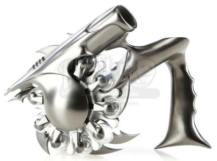 BATMAN FOREVER (1995) - Lot 116 - Batman‘s (Val Kilmer) Bat-Goo Gun