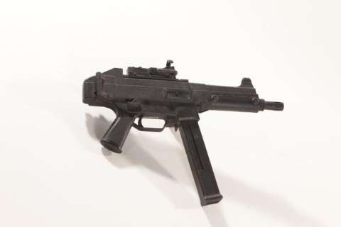 20th Century Fox Rubber Sub Machine Gun 18" Long | Super Auctions