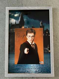 Harry Potter - Signed by Daniel Radcliffe - with Beckett COA - Framed | Catawiki
