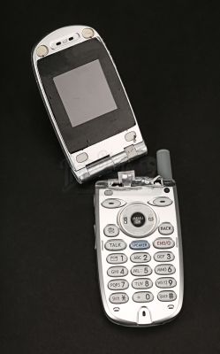 The Hitcher | Jim Halsey’s (Zachary Knighton) Broken Cell Phone | Propstore (Buy Now)