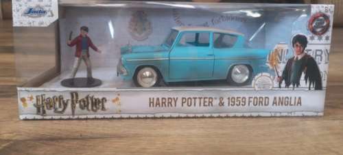 Harry Potter - Jada, Harry Potter & 1959 Ford Anglia diecast model car and Harry Potter figure. Made by Jada Toys | Catawiki