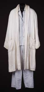 Lot 789 - Bruce Willis “James Cole” sanitarium pajamas from 12 Monkeys
