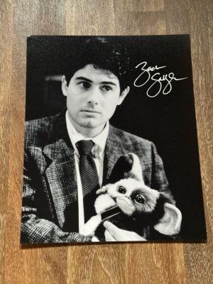 Gremlins - Signed by Zach Galligan | Catawiki
