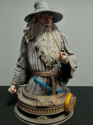Lord of the Rings - Gandalf – Large Custom Resin Bust (44 cm high) by M.A.D. 3D Studio – 1/3 Scale | Catawiki
