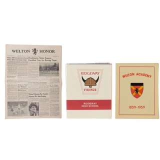 DEAD POETS SOCIETY (1989) - Lot #739 : Production-Made "Welton Welcomes New Teacher" Welton Honor Newspaper with Welton Academy Opening Services Program and Yearbook
