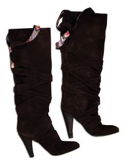 Beyonce‘s Screen-Worn Boots From the 2009 Thriller ‘‘Obsessed‘‘