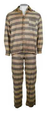 Lot 487 - MARTIN LAWRENCE: "LIFE" CLAUDE BANKS PRISON COSTUME (WITH DVD)