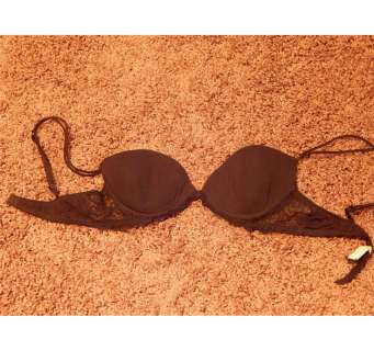 Dream House movie prop - black lace bra worn on screen by actress Rachel Weisz | Piece of the Past