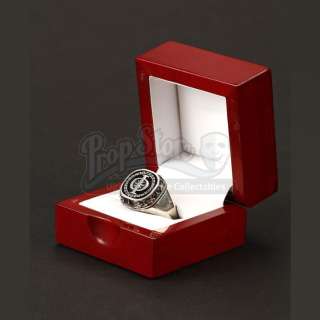 ENDER‘S GAME - Lot 81 - Mazer Rackham‘s (Ben Kingsley) International Fleet Ring