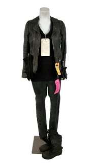 Falling Skies Season 5 Margaret (Sarah Carter) Screen Worn Movie Costumes | Premiere Props