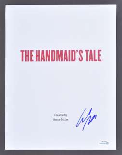 THE HANDMAID’S TALE (2017) - ELIZABETH MOSS - SIGNED SCRIPT COVER ACOA | Auctioneum Ltd
