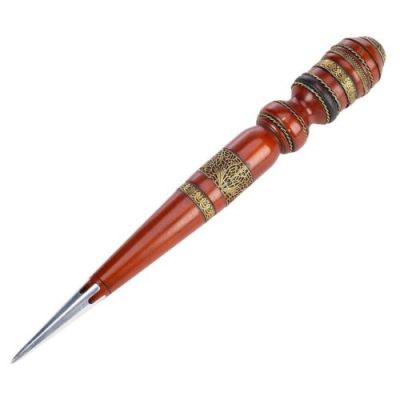 TRUE BLOOD (T.V. SERIES, 2008-2014) - Lot #1285 : Roman Zimojic‘s (Christopher Meloni) Photo-Matched Ceremonial Judas Tree Stake