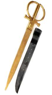 Dirk Gently’s Holistic Detective Agency | Aleks Paunovic ’Wygar Oak’ golden scissor sword with sheath from Dirk Gently’s... | Profiles in History