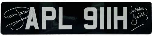 ONLY FOOLS & HORSES - APL 911H - DAVID JASON SIGNED NUMBER PLATE | Auctioneum Ltd