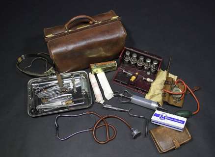 Dracula | Van Helsing (Thomas Kretschmann) Medical Kit | Propstore