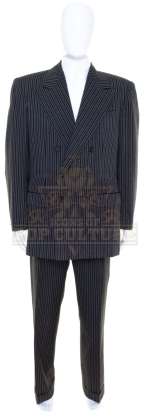 Addams Family Values – Gomez Addams’ (Raul Julia) Suit – 16-206 | Icons of Pop Culture