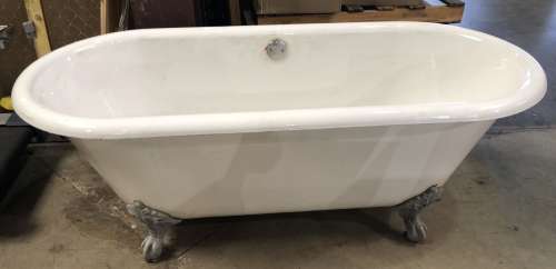 Original antique clawfoot tub - Very heavy (approx. 70in wide x 31 1/2in depth x 26in high) | Direct Liquidation