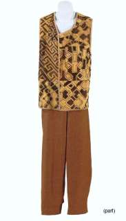 Star Trek: Deep Space Nine - Lot 455 - BEN SISKO‘S COSTUMES