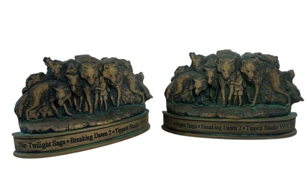 Lot 292 - The Twilight Saga: Breaking Dawn - Part 2 (2012) - Phil Tippett Crew Gift Bookends