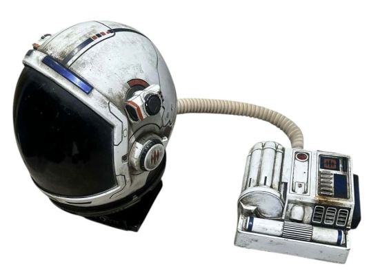 Lot 168 - Star Wars - The Acolyte (2024-) - Season 1 Space Walk Helmet and Chest Piece | Hanlin Auction Service