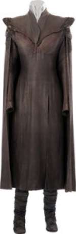 Daenerys Targaryen (Emilia Clarke) Dragonstone Ensemble from Game of Thrones (HBO® Original 2011-2019, Season 7).