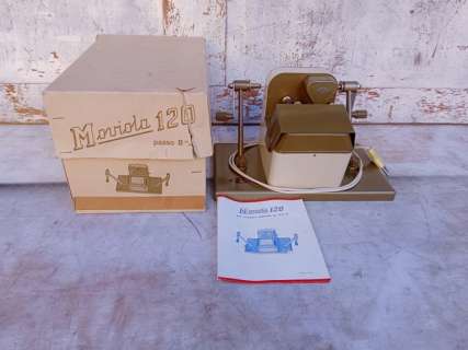 Made in Italy | made in Italy - Chinaglia 70’s - new!!! Never used - - Movie prop Moviola 120 - viewing 8 mm films | Catawiki